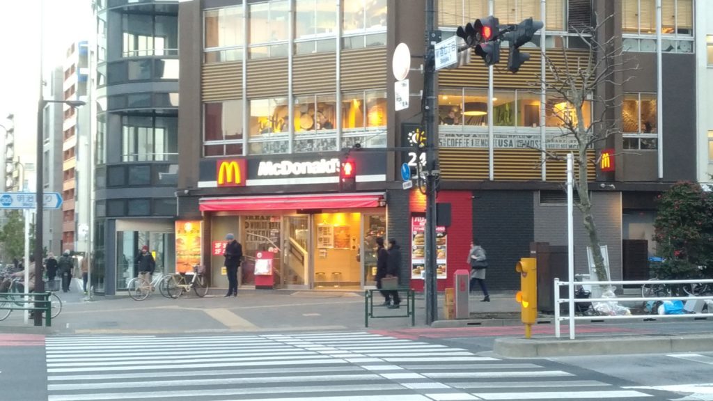 マクドナルド東新宿駅前店 マクドナルド電源検索